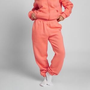 Travel Essentials Sweatpants™ - Coral / M